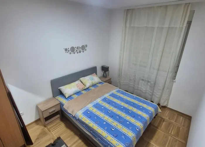 شقة Mina Požarevac